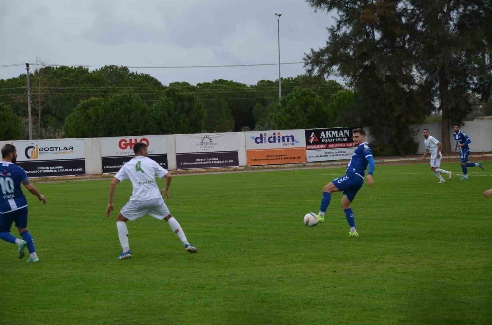 EFELER 09 SK KARABÜK İDMANYURDU'NU 3-1 MAĞLUP ETTİ