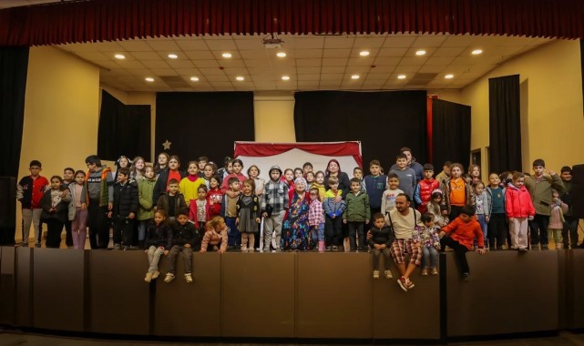 Efeler Belediyesi Çocuklara Tiyatro Etkinliği Düzenledi