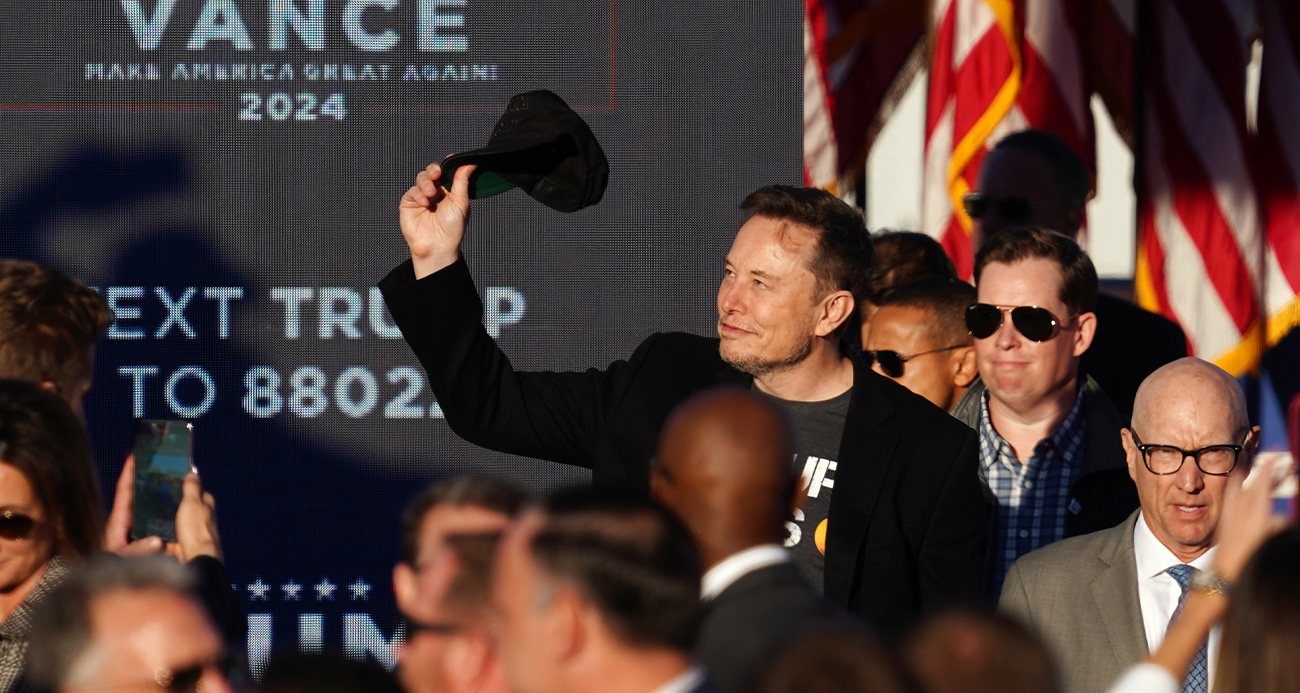 ELON MUSK, TRUMP'IN SEÇİM KAMPANYASINA MİLYONLARCA DOLAR BAĞIŞ YAPTI