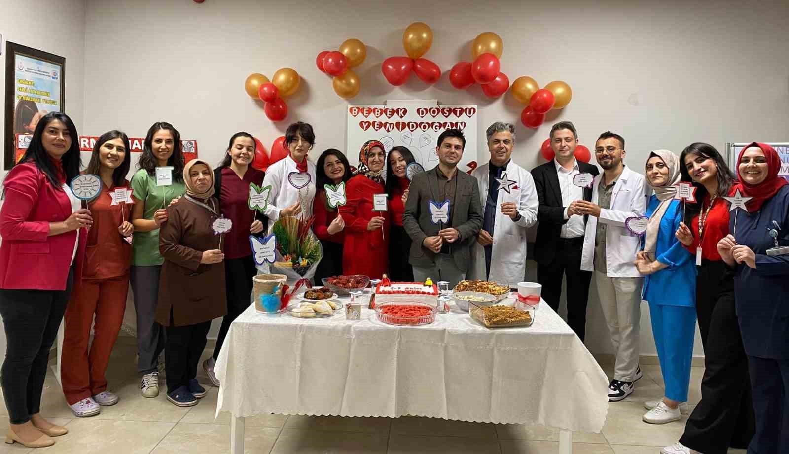 ERZİNCAN MENGÜCEK GAZİ HASTANESİ’NDEN EMZİRME BİLİNCİ ETKİNLİĞİ