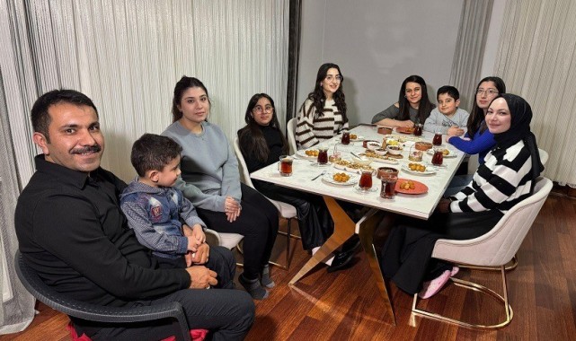 Erzincan’da Üniversiteli Gençler Ramazan Ayını Aile Ortamında Geçiriyor