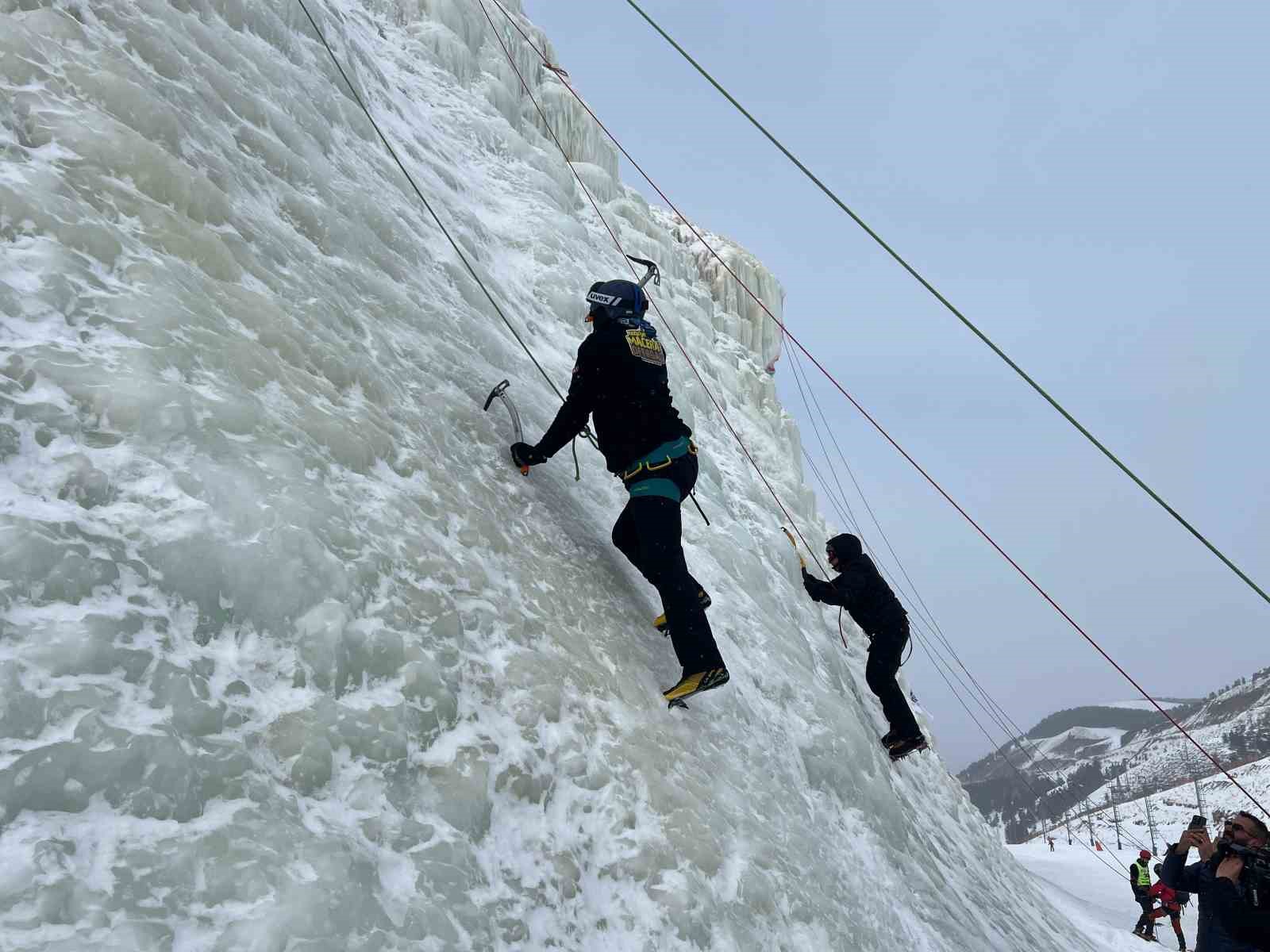ERZURUM PALANDÖKEN KAYAK MERKEZİ’NDE ICE PARK BUZ TIRMANIŞI TÜRKİYE ŞAMPİYONASI HEYECANI