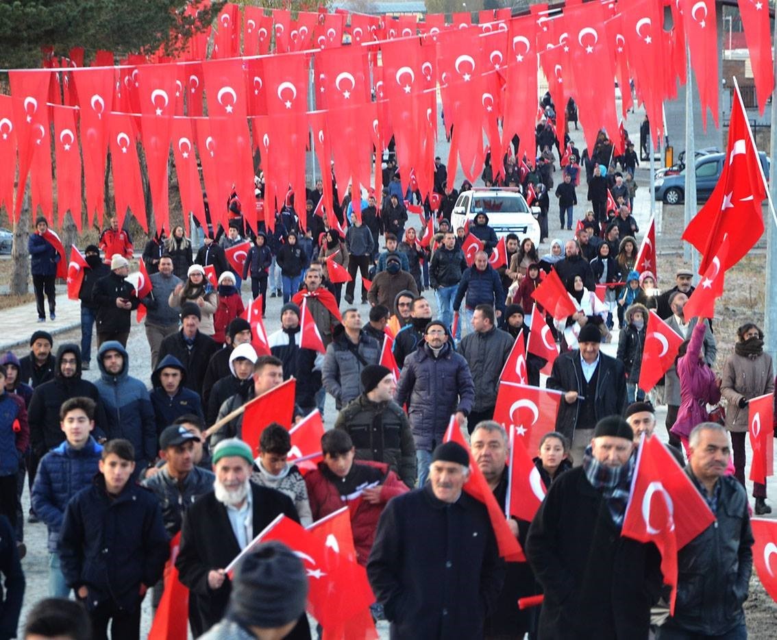 ERZURUM VALİSİ MUSTAFA ÇİFTÇİ, AZİZİYE DESTANI’NIN 147. YIL DÖNÜMÜ VESİLESİYLE DÜZENLENECEK ‘TABYALAR YÜRÜYÜŞÜ’NE DAVET ETTİ