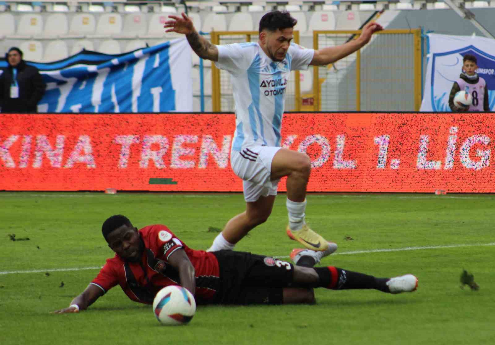 ERZURUMSPOR FK, FATİH KARAGÜMRÜK KARŞISINDA MAĞLUBİYETLE AYRILDI