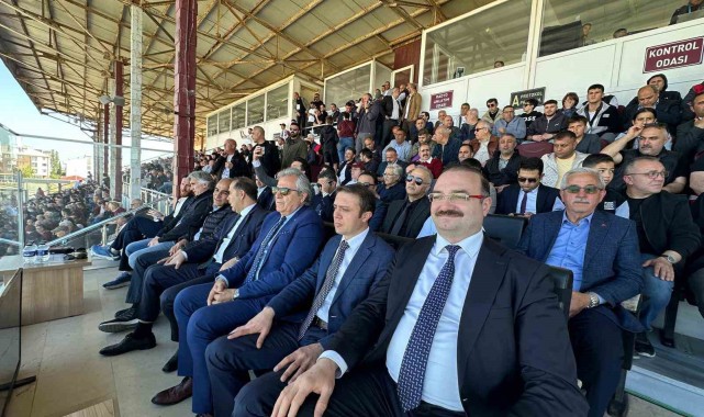 Erzurumspor Süper Lig Hayaline Bir Yıl Daha Ara Verdi