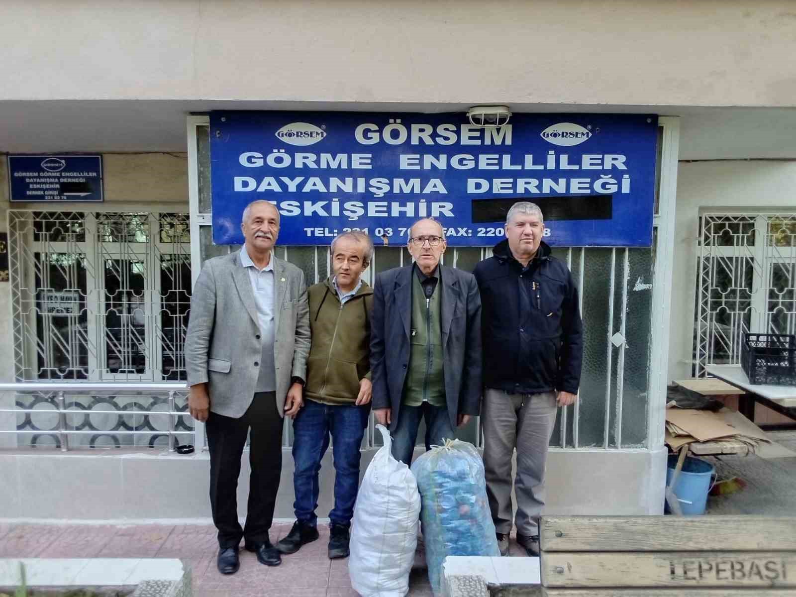 ESKİŞEHİR KÖY KÜLTÜR EVİ'NDEN GÖRME ENGELLİLERE DESTEK