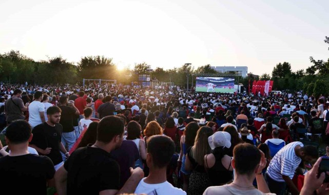 Eskişehir'de Milli Futbol Takımı Heyecanı