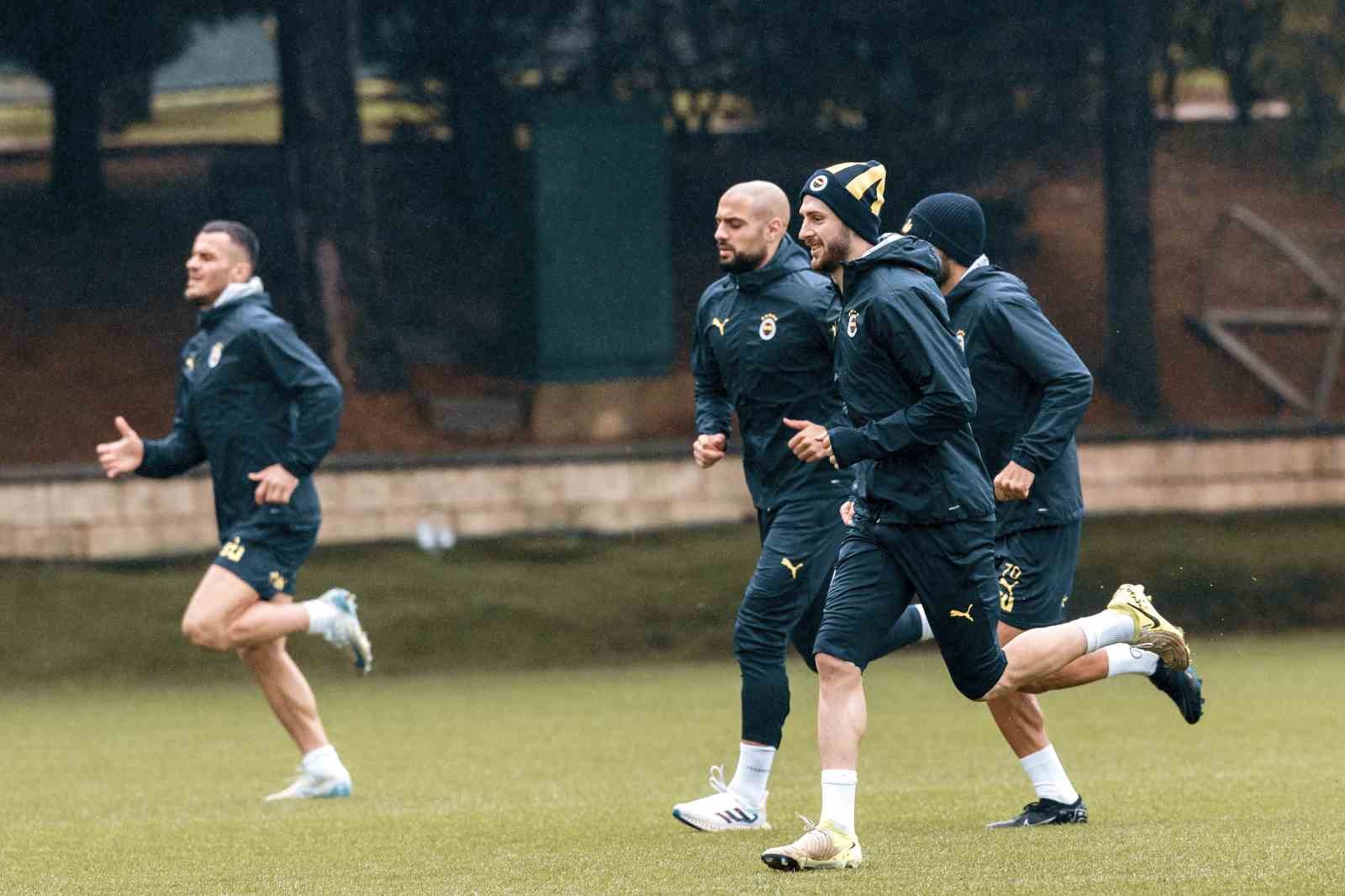 FENERBAHÇE BEŞİKTAŞ MAÇI HAZIRLIKLARINA BAŞLADI