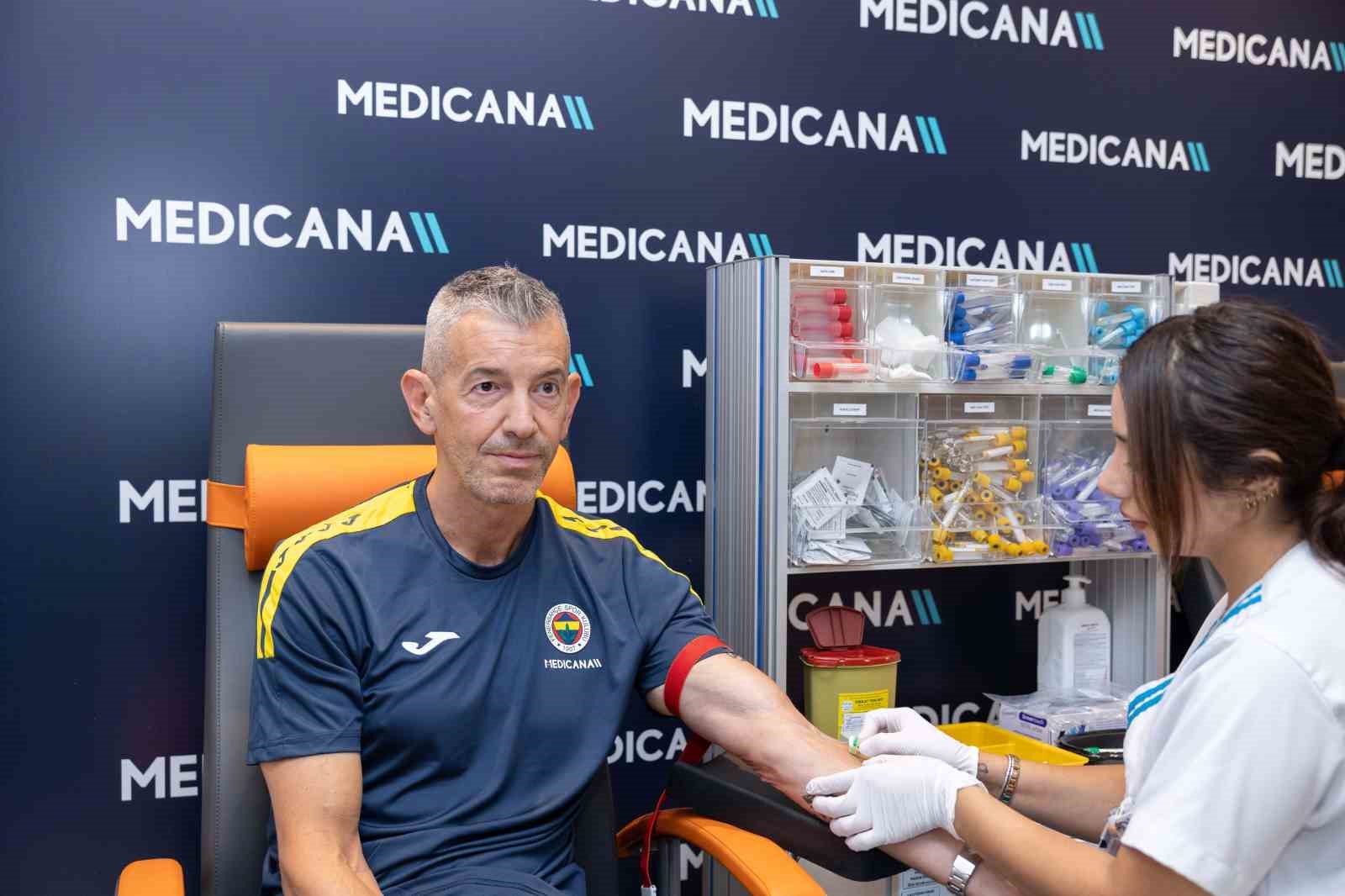 FENERBAHÇE KADIN VOLEYBOL TAKIMI SAĞLIK KONTROLÜNDEN GEÇTİ