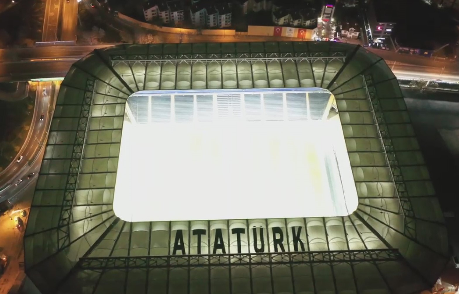 FENERBAHÇE ÜLKER STADYUMU'NA ATATÜRK İSMİ YAZILIYOR
