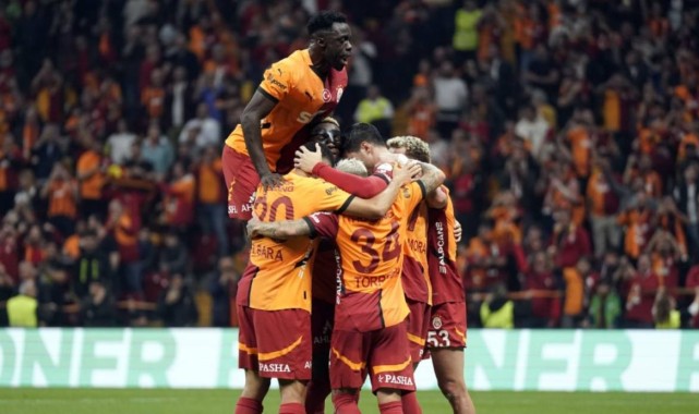 Galatasaray Antalyaspor’u Osimhen’in Hat-trick’iyle Devirdi