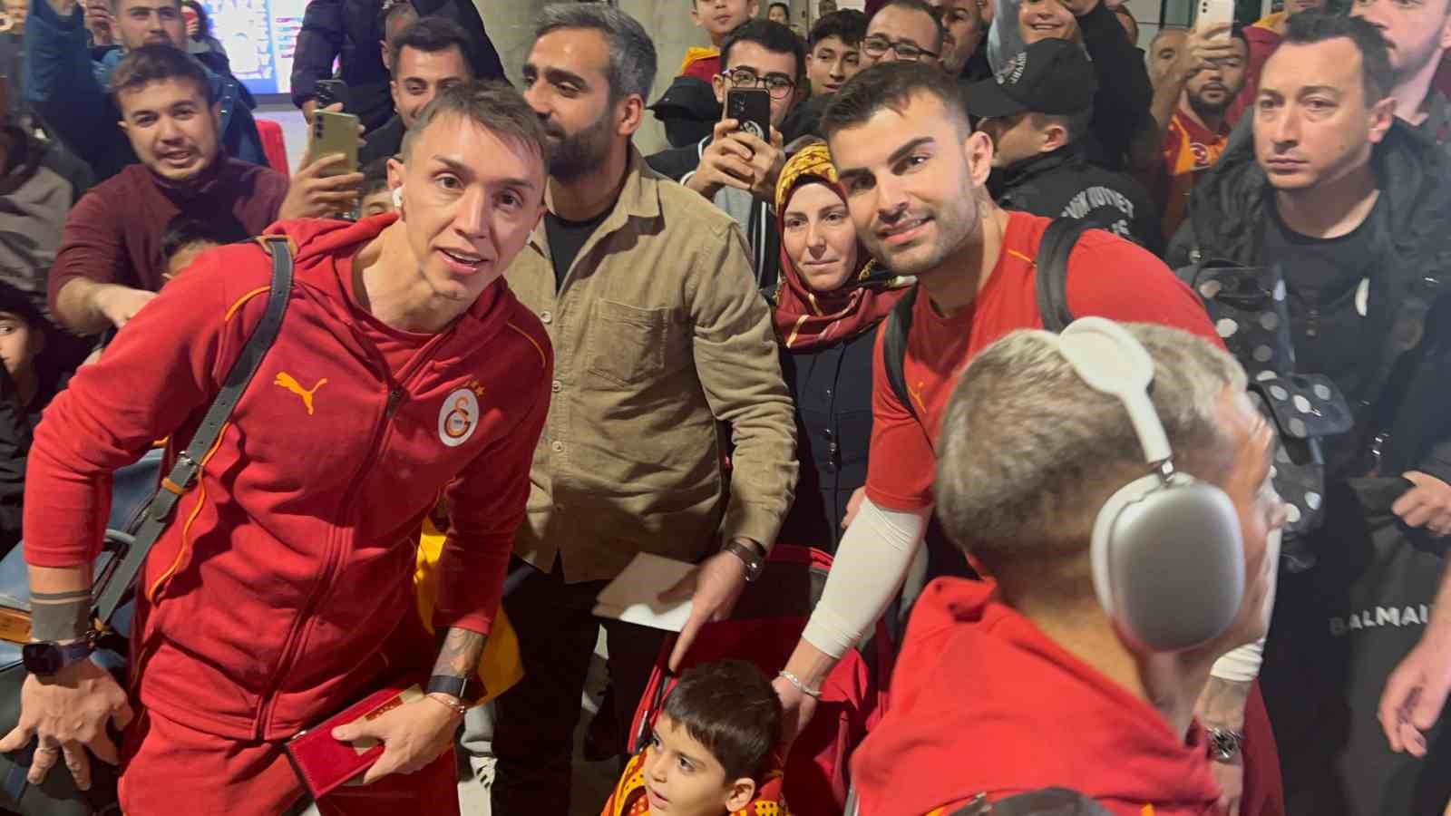 GALATASARAY HATAYSPOR MAÇI HEYECANI BAŞLADI