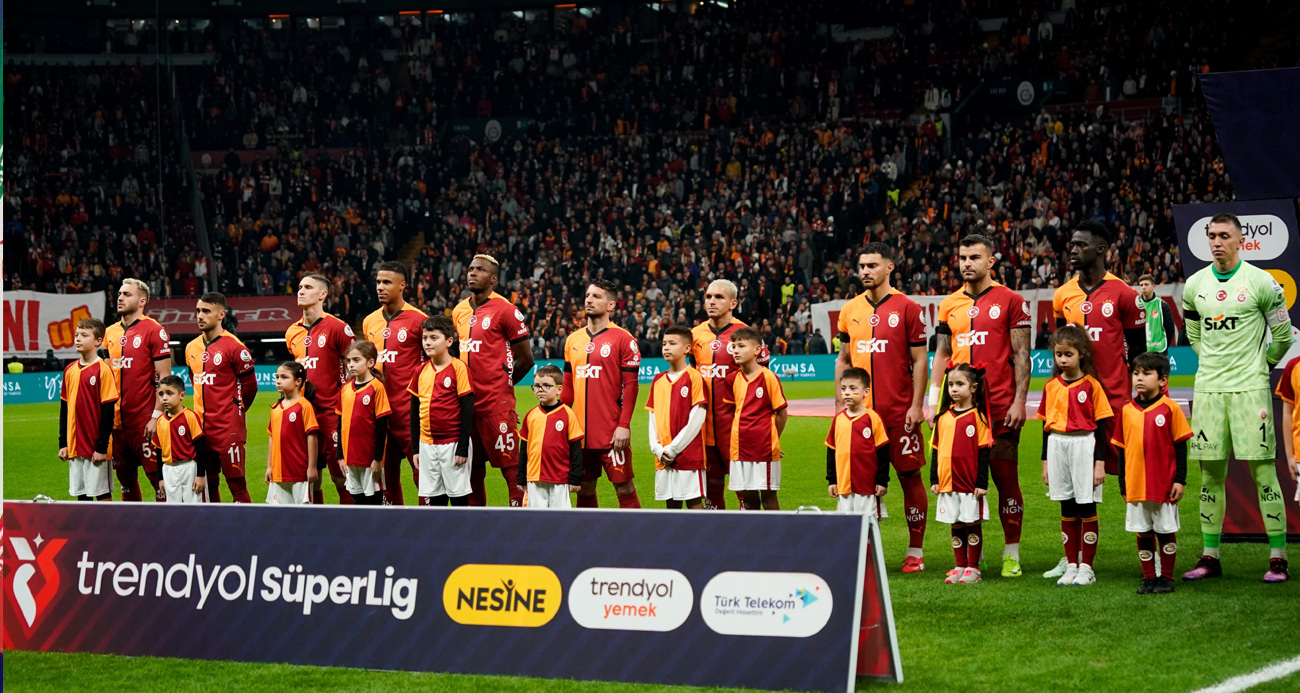 GALATASARAY UEFA LİSTESİNİ GÜNCELLEDİ, YENİ TRANSFERLER EKLENDİ