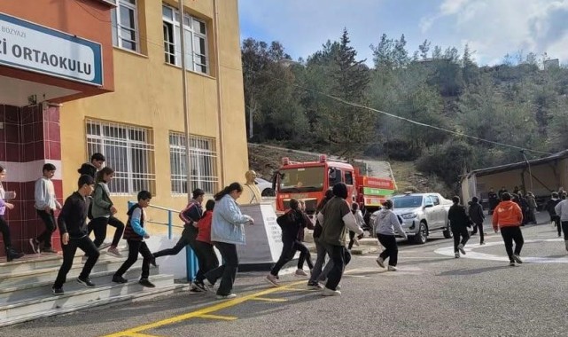 Gazi Ortaokulu'nda Sivil Savunma Haftası Etkinlikleri