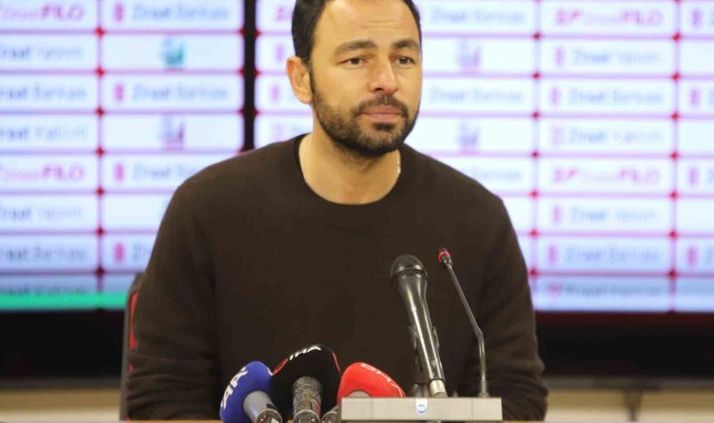 Gaziantep Futbol Kulübü Teknik Direktörü Selçuk İnan: Maçı kaybettik ama asıl hedefimiz ligde kalmak