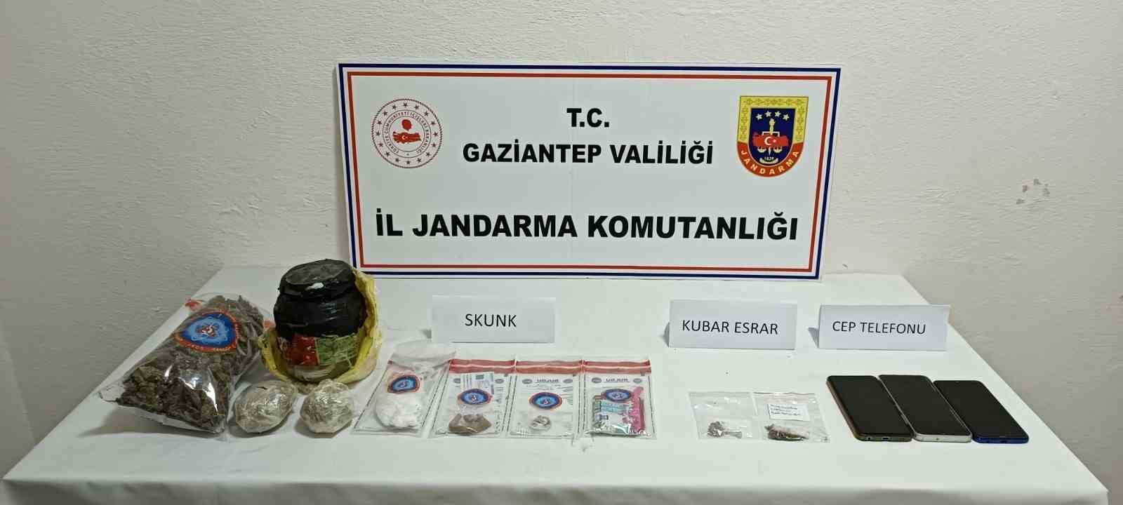 GAZİANTEP JANDARMA EKİPLERİNDEN SKUNK OPERASYONU!