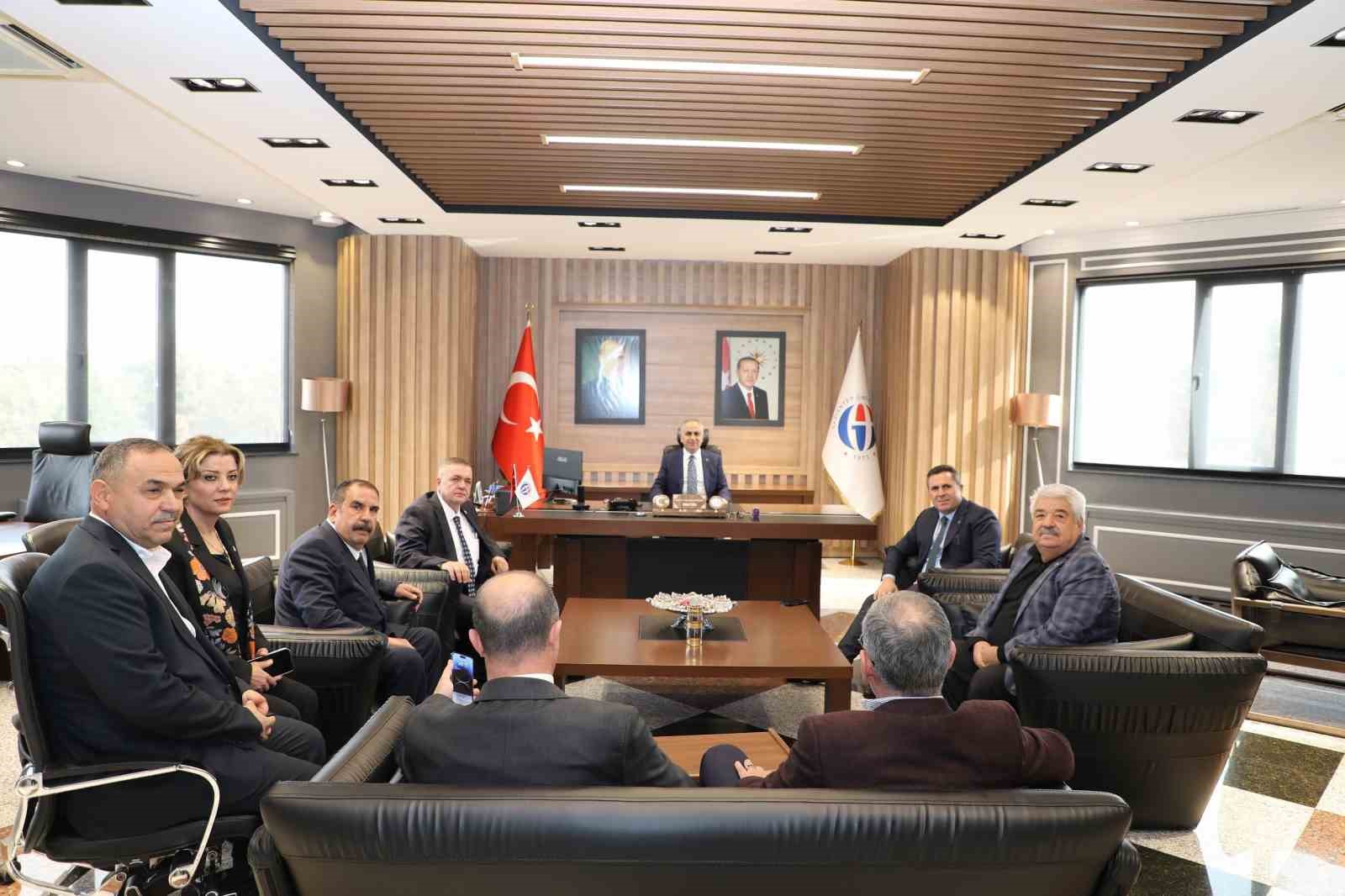 GAZİANTEP TİCARET BORSASI GTB, GAZİANTEP ÜNİVERSİTESİ REKTÖRÜ PROF. DR. SAİT MESUT DOĞAN'I ZİYARET ETTİ