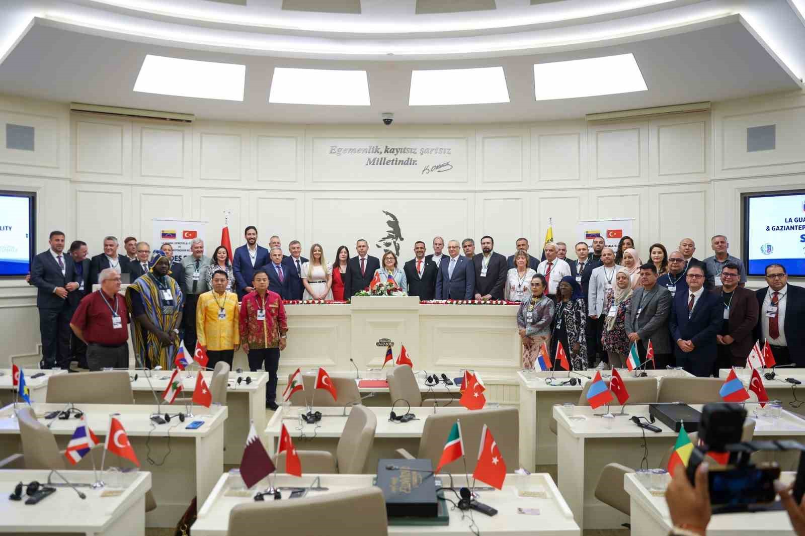 GAZİANTEP VE LA GUAİRA EYALETİ KARDEŞ ŞEHİR PROTOKOLÜ İMZALADI