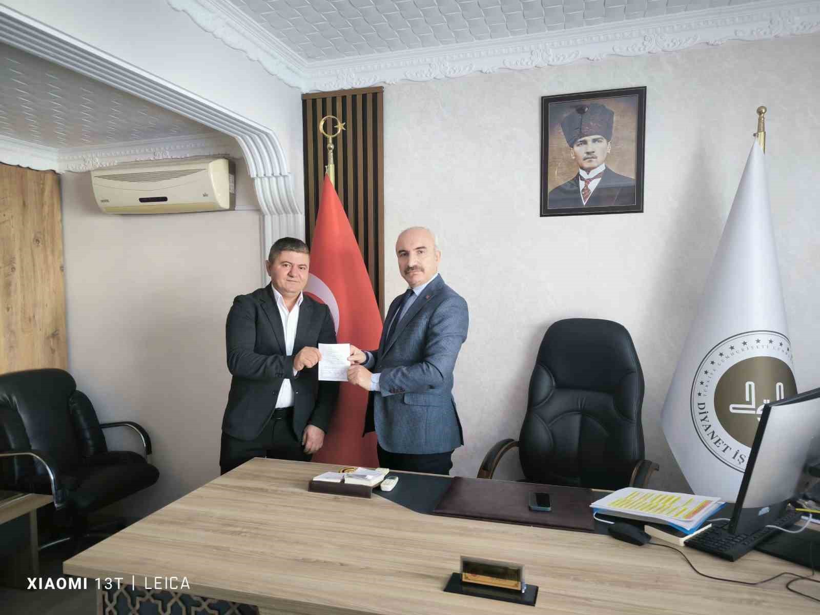 GEDİZ'DE DAYANIŞMA RUHU: KADINLAR YATILI KUR'AN KURSU İNŞAATINA DESTEK VERİYOR
