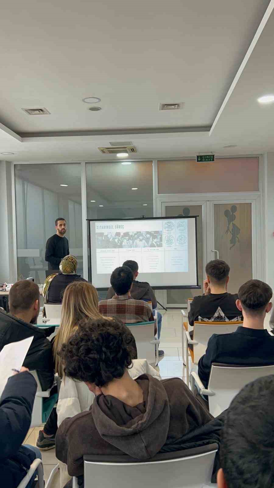 GENÇLER YERLİ ÜRETİM TEKNOLOJİLERİYLE BULUŞTU