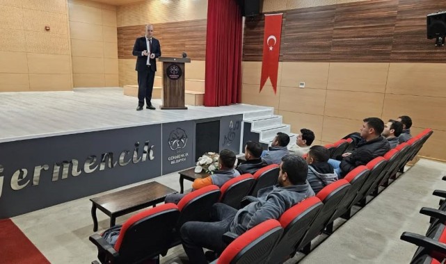 Germencik Belediyesi İlaçlama Ekiplerine Vektörle Mücadele Eğitimi Verdi