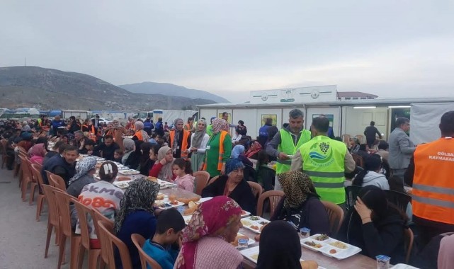 Gölbaşı Belediyesi Depremzedelere İftar Verdi