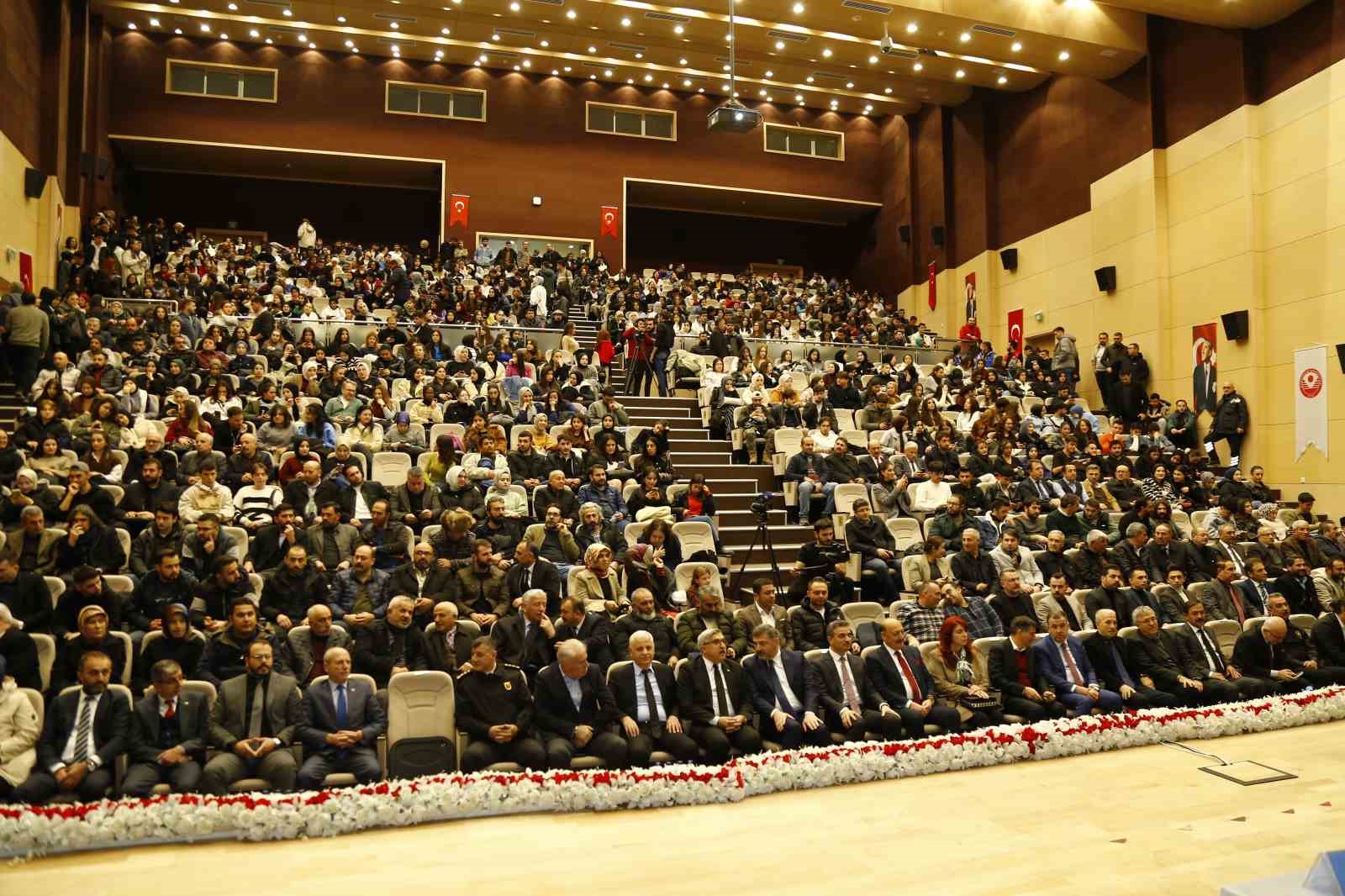 GÜMÜŞHANELİ TARİHÇİ DR. MUSTAFA ÇALIK VEFATININ BİRİNCİ YILINDA ANILDI