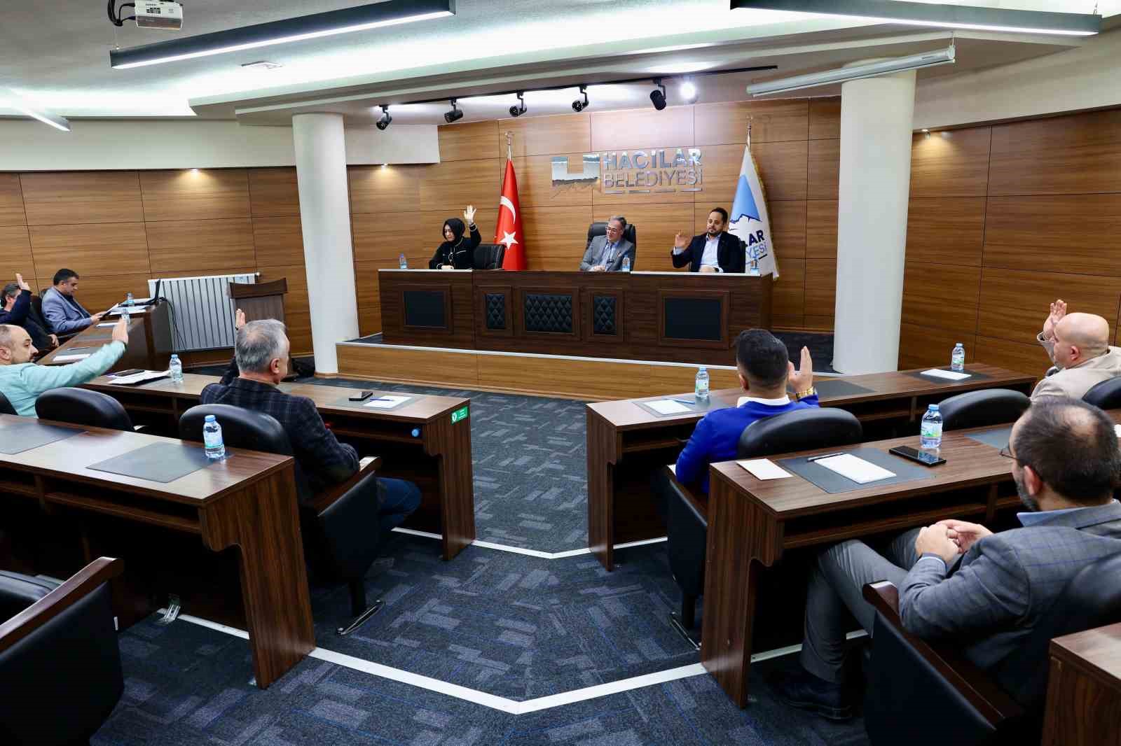 HACILAR BELEDİYE MECLİSİ 2025 YILINA GÜÇLÜ BAŞLANGIÇ YAPTI