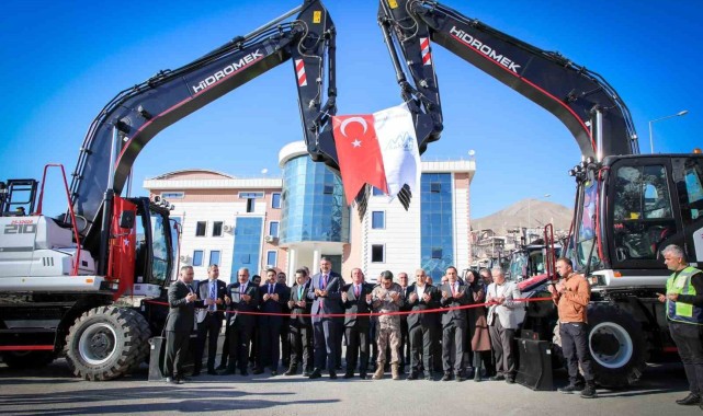 Hakkari İl Özel İdaresi Filosuna 11 Yeni Araç Dahil Etti
