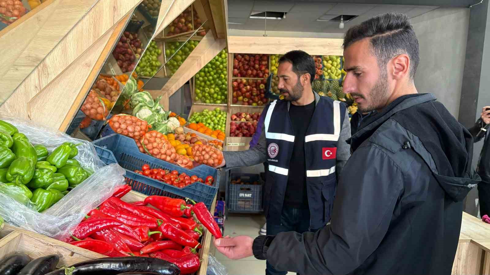 HAKKARİ'DE FAHİŞ FİYAT DENETİMLERİ DEVAM EDİYOR
