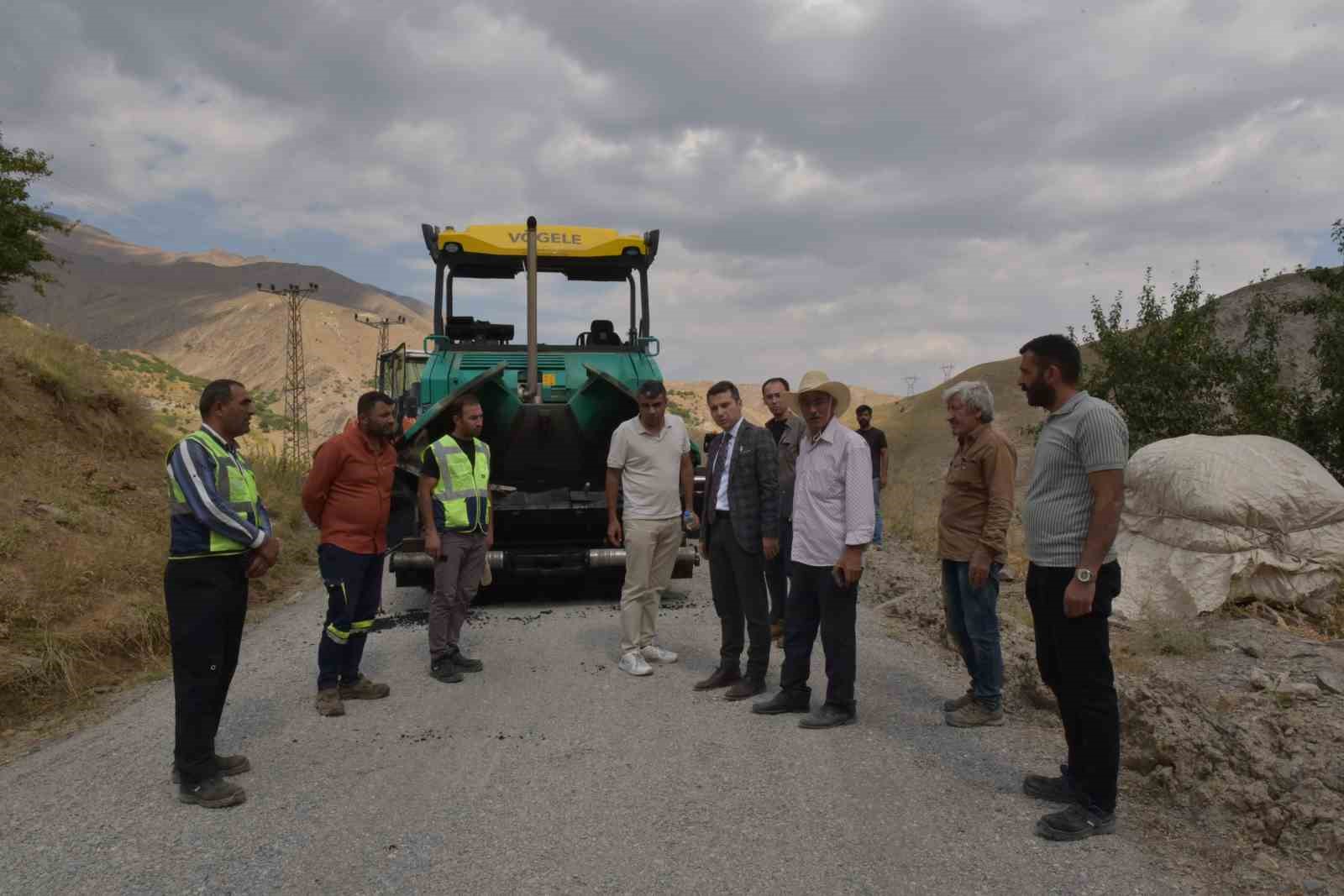 HAKKARİ'DE KÖYLÜLER YILLAR SONRA KÖYLERİNE DÖNÜŞ YAPACAK