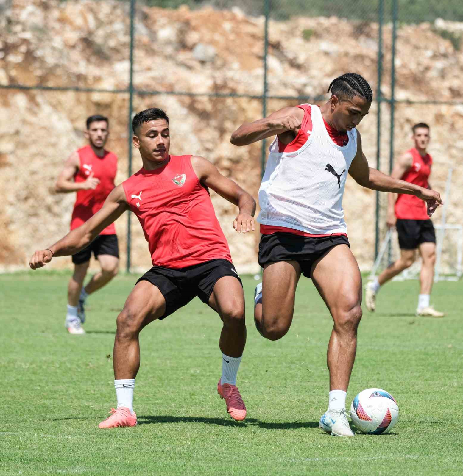 HATAYSPOR, SAMSUNSPOR MAÇI HAZIRLIKLARINA MERSİN ERDEMLİ’DE BAŞLADI