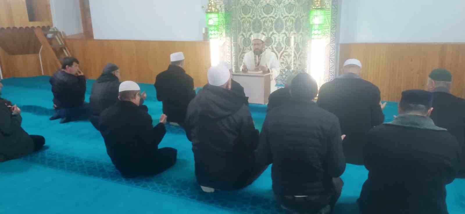 HİSARCIK İLÇESİNDE AİLELER SABAH NAMAZINDA BULUŞTU