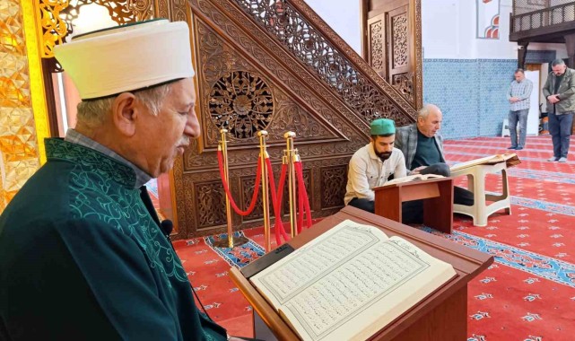 Hüsrev Paşa Camii ve Külliyesi Ramazan Boyunca İlgi Odağı