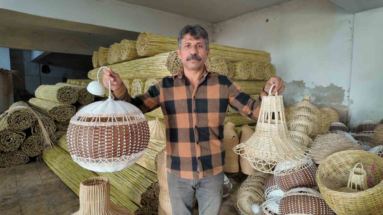 ILICABAŞI MAHALLESİNDEN YILIN TRENDİ: RATTAN AVİZELER