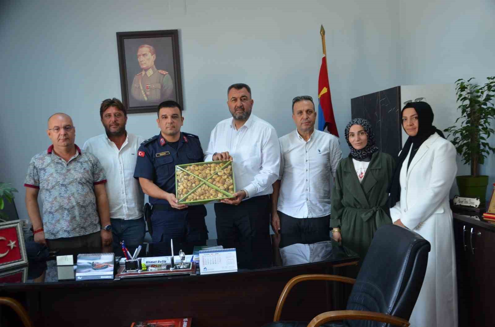 İNCİR HIRSIZLARINA KARŞI JANDARMA ÖNLEMİ