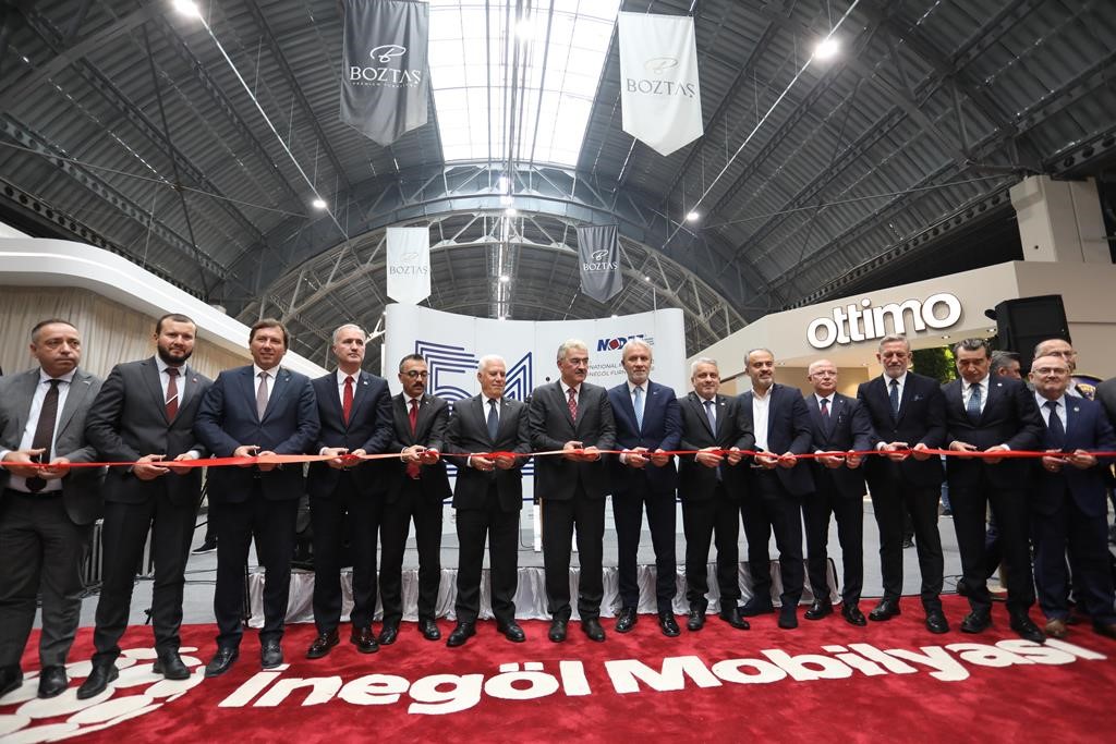 İNEGÖL MOBİLYA FUARI DÜNYAYA AÇILDI