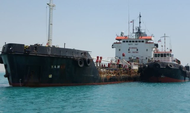 İran'da Kaçak Akaryakıt Operasyonu: 2 Yabancı Petrol Tankerine El Konuldu