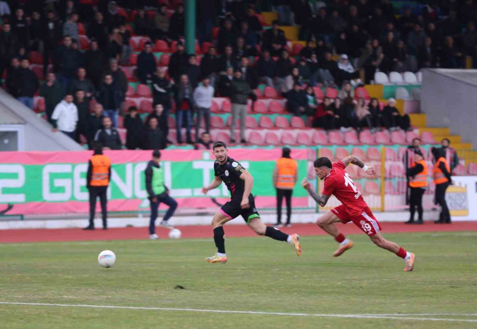 ISPARTA 32 SPOR, BATMAN PETROLSPOR'A KARŞI MAĞLUP OLDU