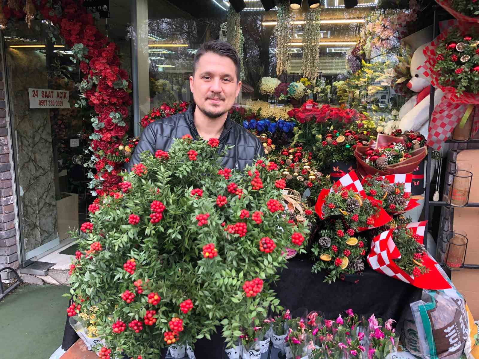 ISPARTA’DA KOKİNA ÇİÇEĞİ YOĞUN İLGİ GÖRÜYOR