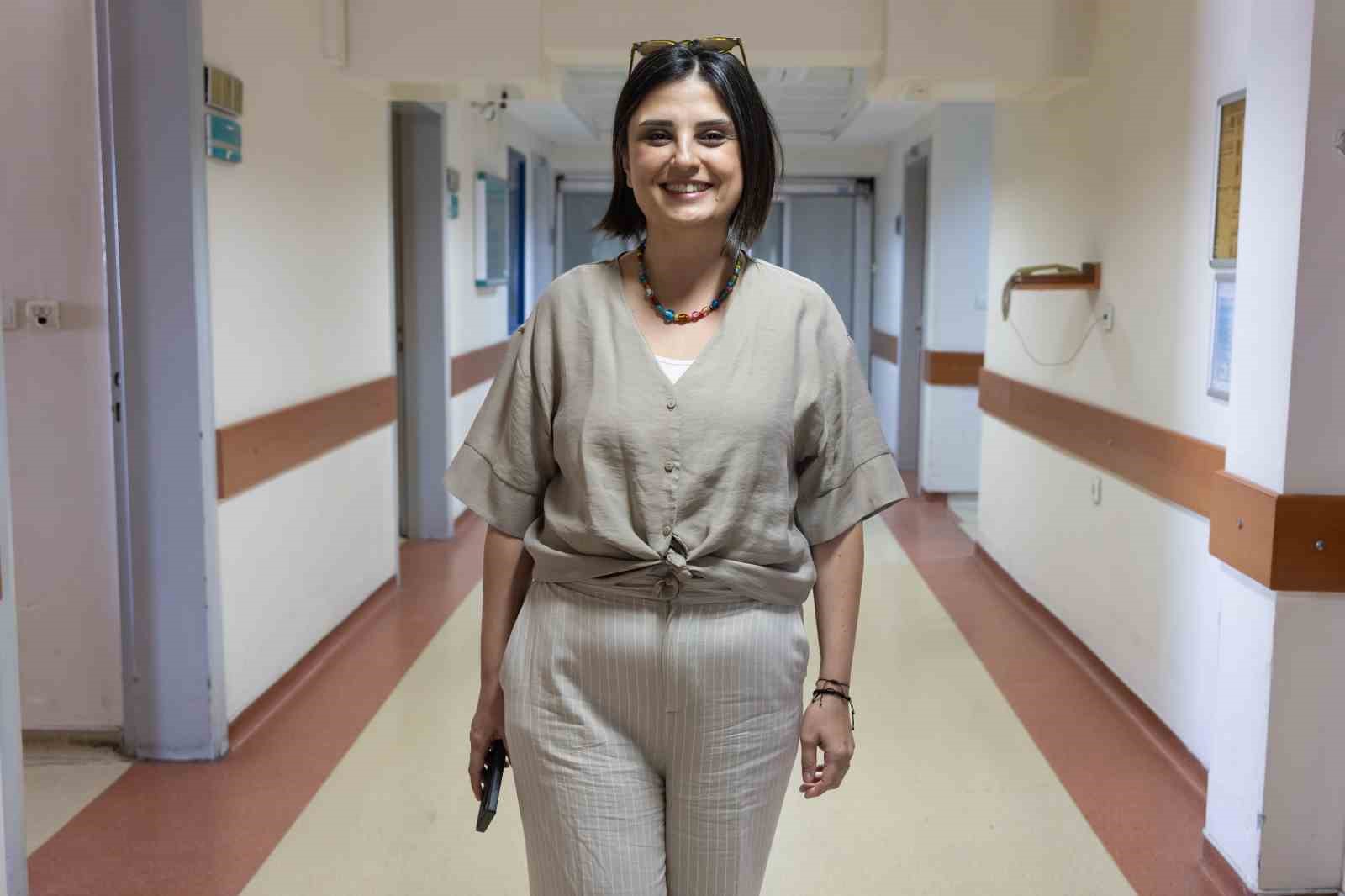 İZMİRLİ DOÇ. DR. MELİKE TEKİNDAL'DAN MEME KANSERİ HİKAYESİ