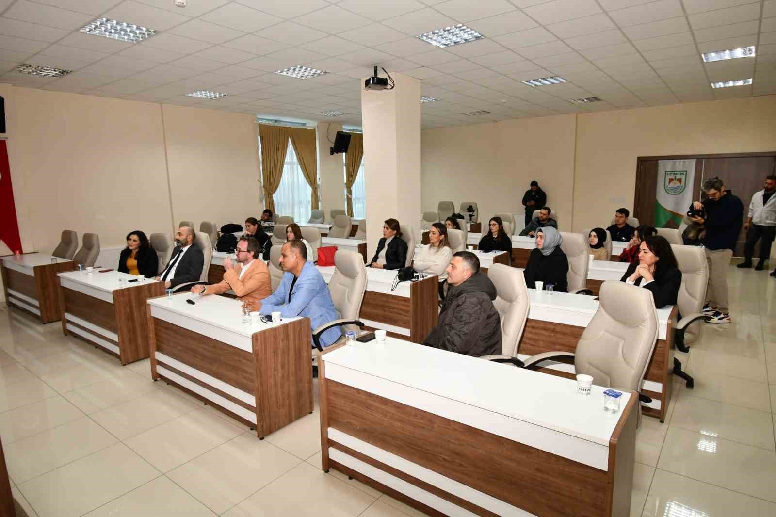 İZNİK EL SANATLARI DÜNYA PAZARINDA!
