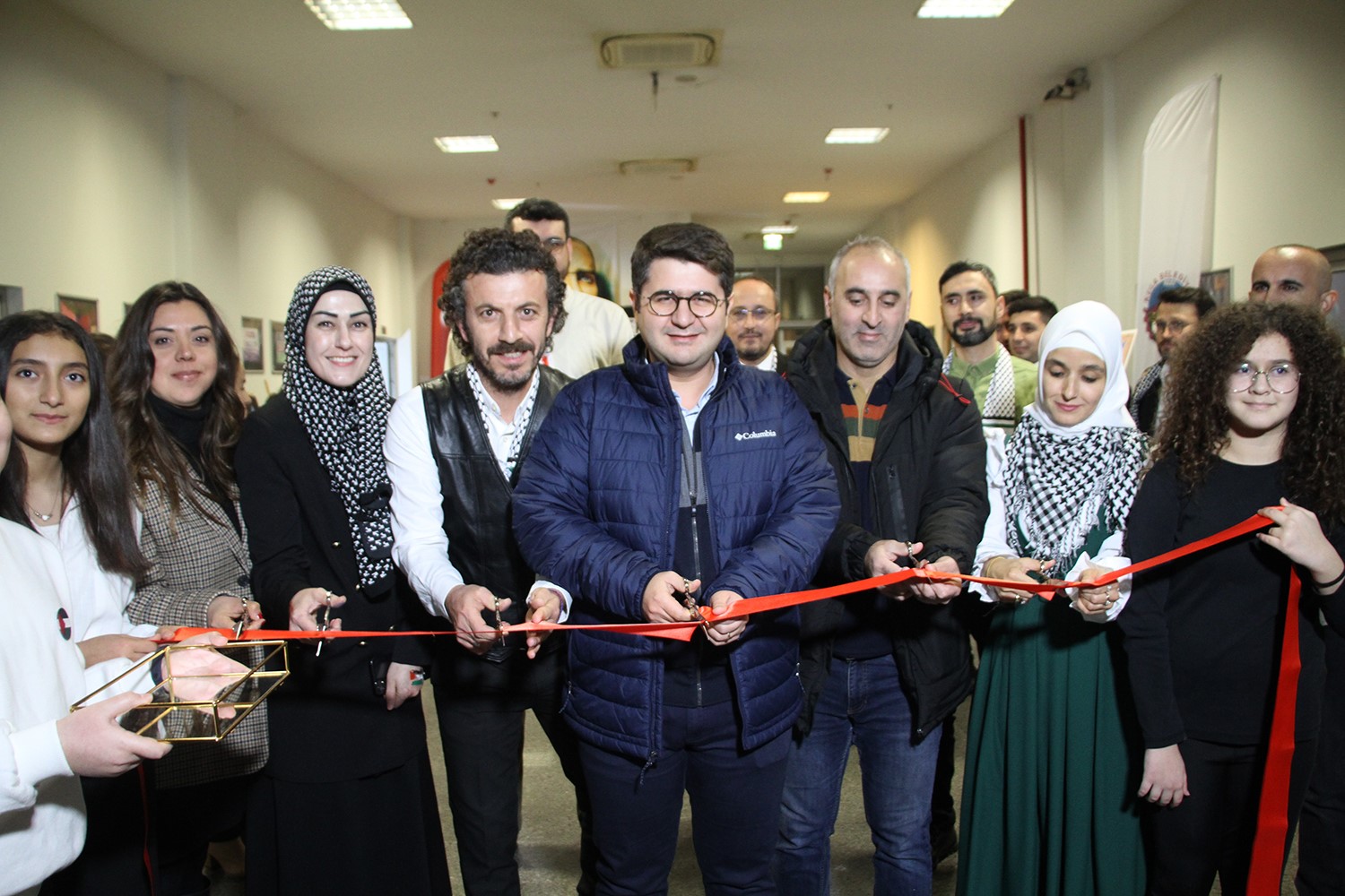 JEOPARK ORTAOKULU ÖĞRENCİ VE ÖĞRETMENLERİ FİLİSTİN İÇİN TEK YÜREK OLDU