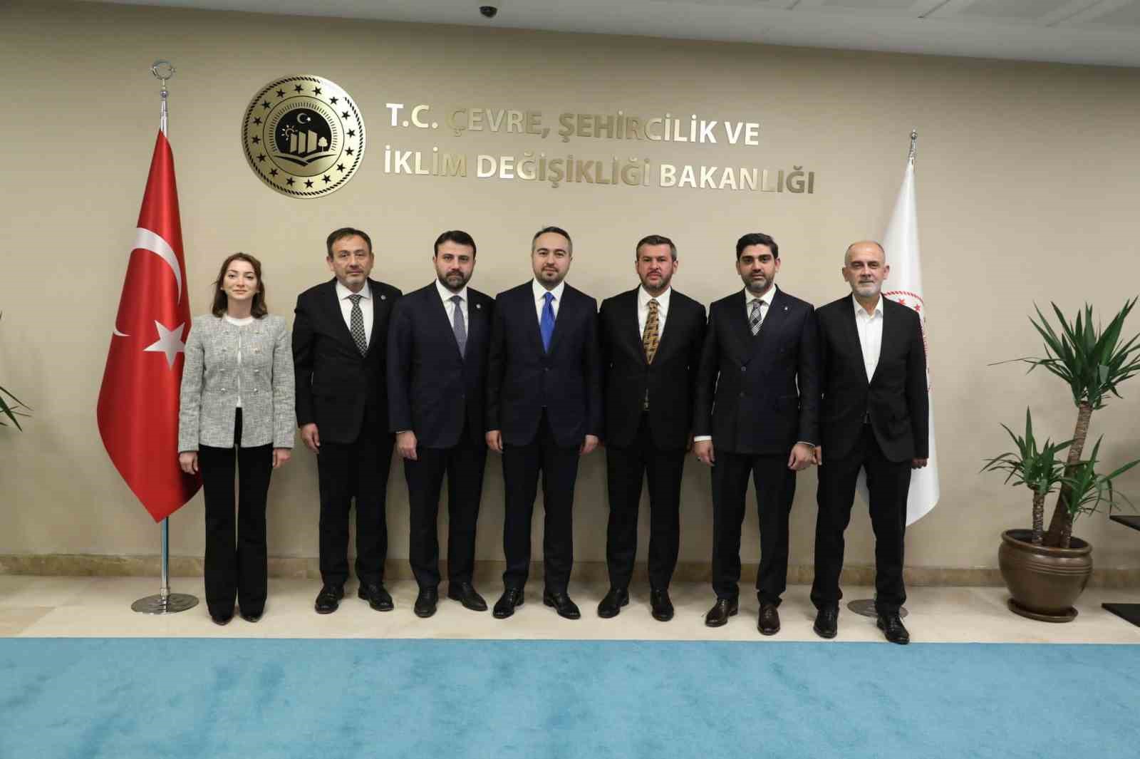 KARABÜK BELEDİYESİ GENÇLİK VE SPOR PROJELERİNE BÜYÜK DESTEKLER