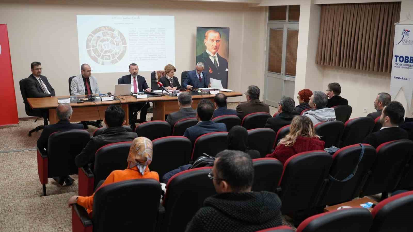 KARABÜK ÜNİVERSİTESİ SENATO TOPLANTISI GERÇEKLEŞTİRİLDİ