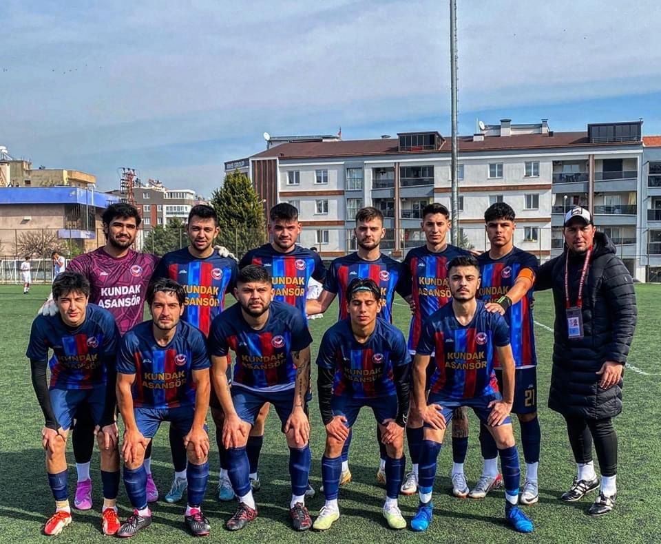 KARDEŞKÖYSPOR, GENÇ YETENEKLERİ KADROSUNA KATARAK GÜÇLENİYOR