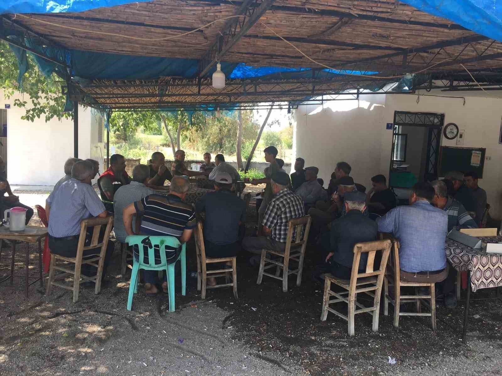 KARPUZLU'DA ÇİFTÇİLERLE BULUŞMA TOPLANTISI GERÇEKLEŞTİRİLDİ