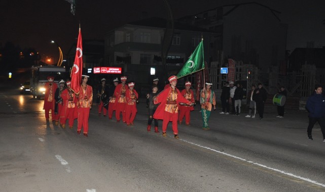 Kartepe Belediyesi Çocuk Mehteran Takımı İstasyon Mahallesi'ni Sahte Sağura Uyandırdı