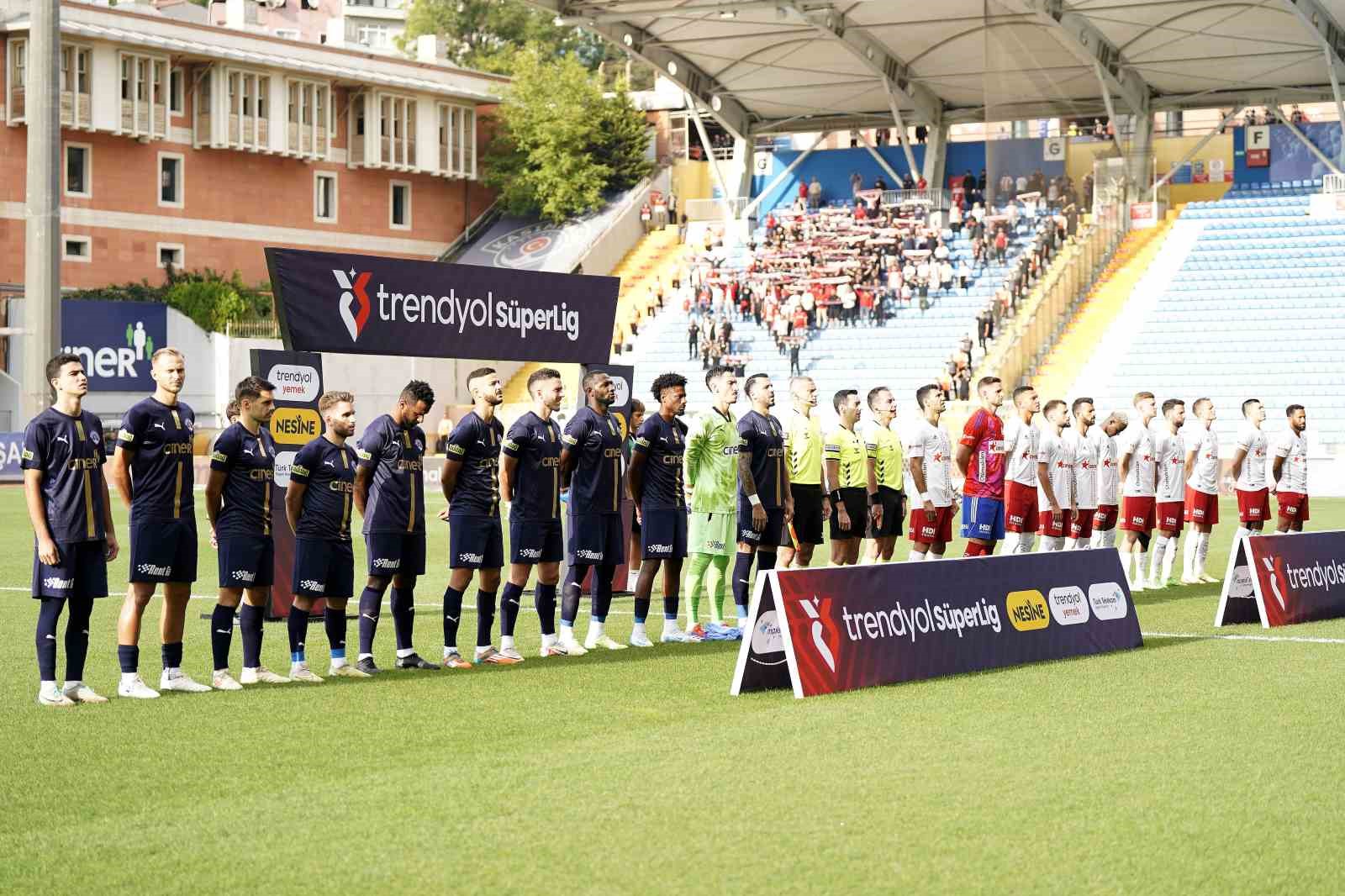 KASIMPAŞA VE ANTALYASPOR ARASINDA GOLSÜZ EŞİTLİK