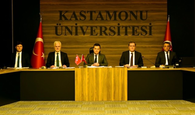 Kastamonu Üniversitesi Senato Toplantısında Akademik Performans ve 2025 Hedefleri Ele Alındı